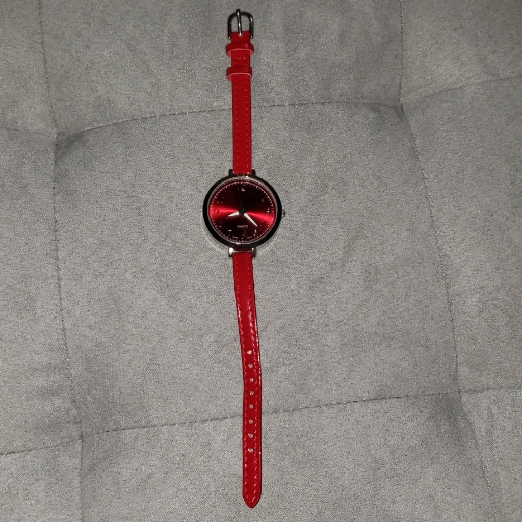 Thin Strap Red Watch